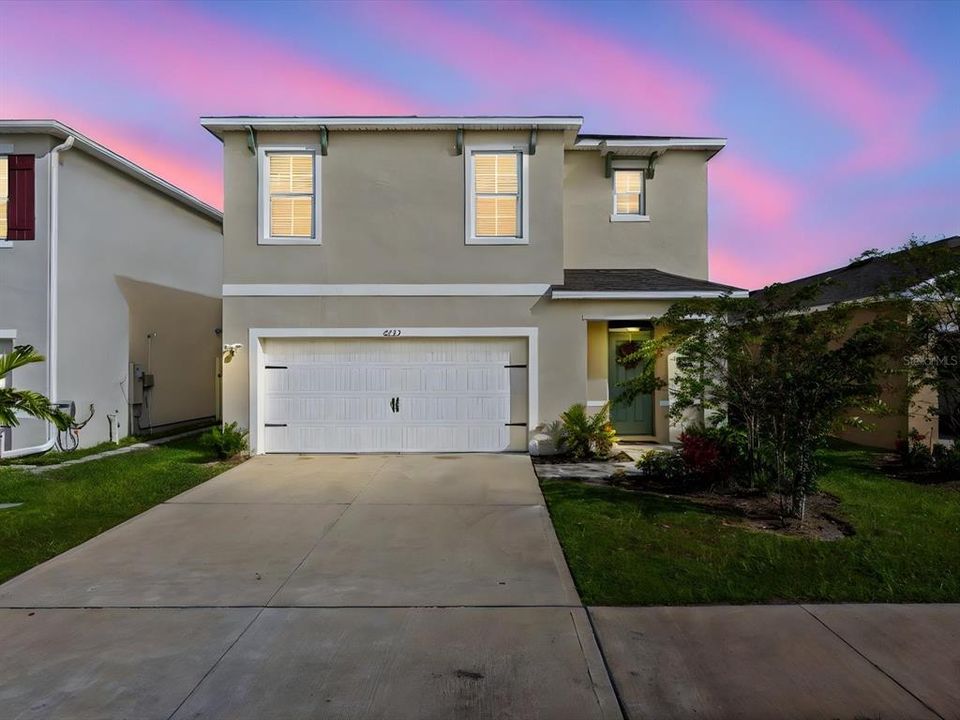 En Venta: $325,000 (5 camas, 3 baños, 2522 Pies cuadrados)