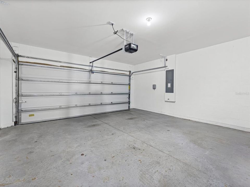 En Venta: $325,000 (5 camas, 3 baños, 2522 Pies cuadrados)