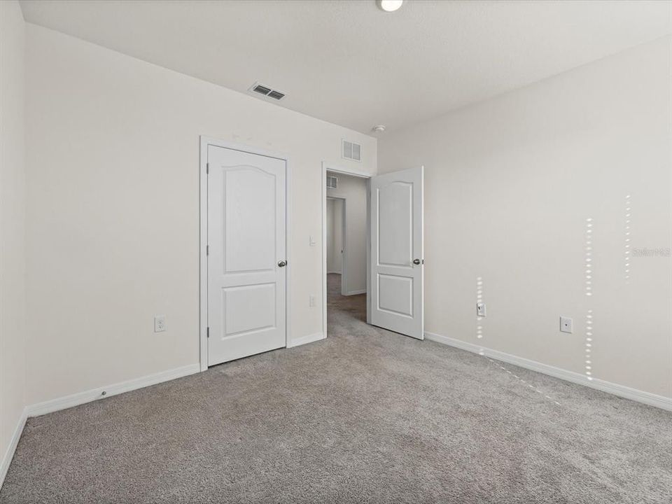 En Venta: $325,000 (5 camas, 3 baños, 2522 Pies cuadrados)