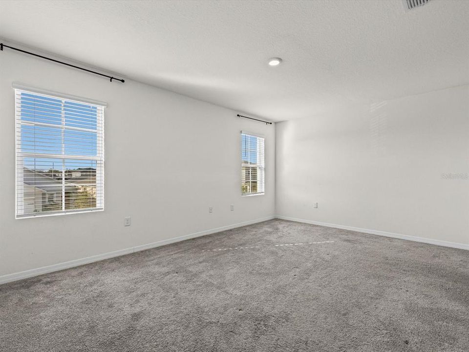 En Venta: $325,000 (5 camas, 3 baños, 2522 Pies cuadrados)