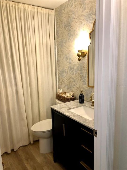 На продажу: $324,998 (1 спален, 1 ванн, 957 Квадратных фут)