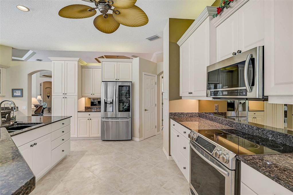 Active With Contract: $950,000 (4 beds, 3 baths, 3460 Square Feet)