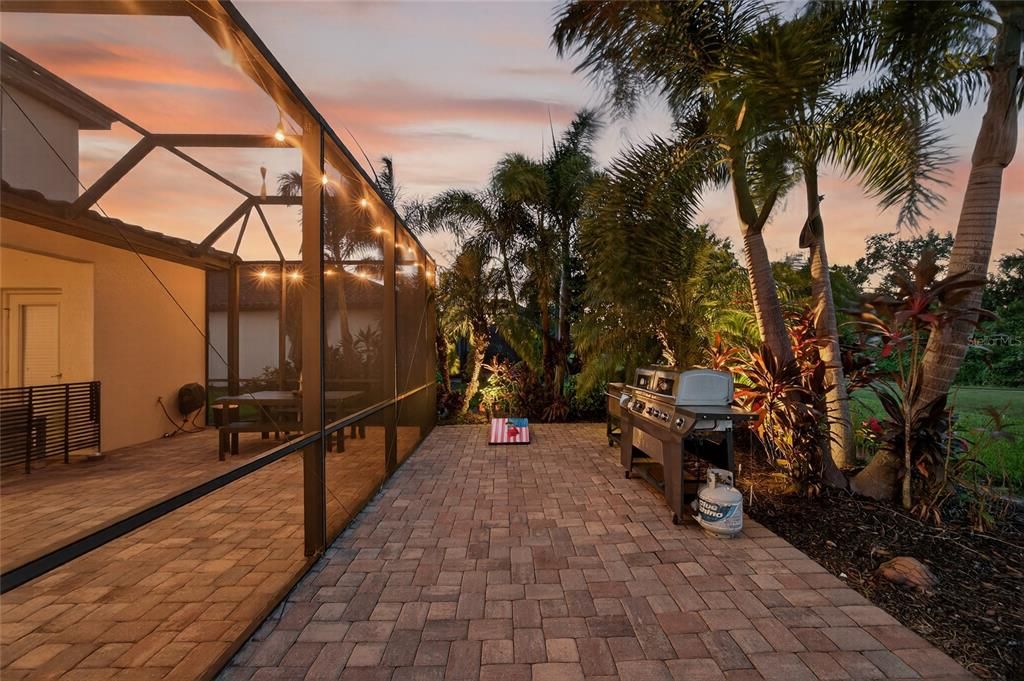 Active With Contract: $4,100 (4 beds, 3 baths, 2898 Square Feet)