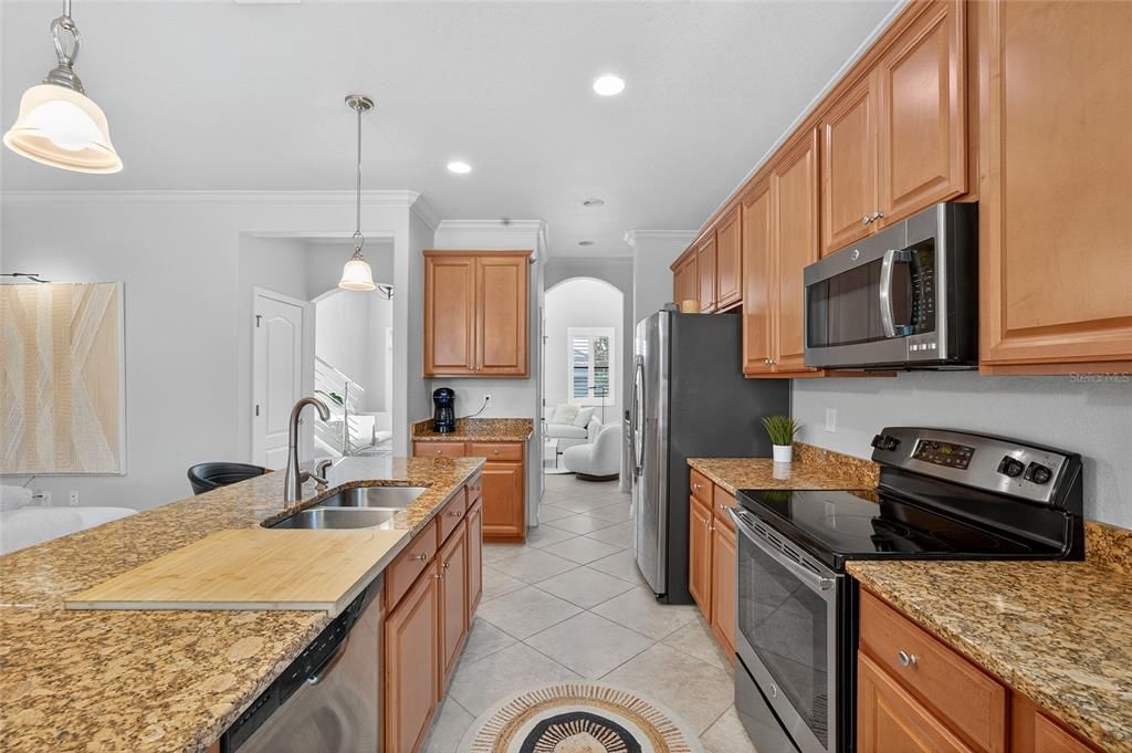 Active With Contract: $4,100 (4 beds, 3 baths, 2898 Square Feet)