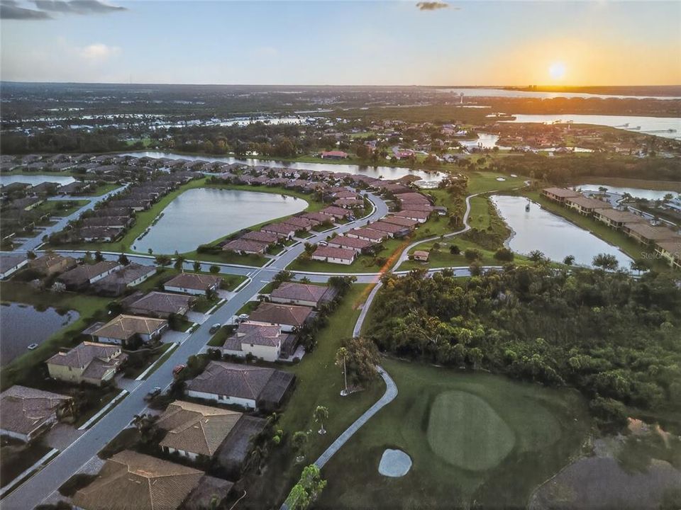 Active With Contract: $4,100 (4 beds, 3 baths, 2898 Square Feet)