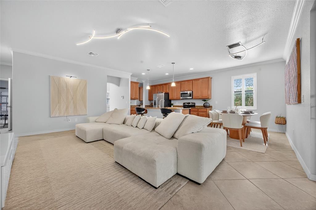 Active With Contract: $4,100 (4 beds, 3 baths, 2898 Square Feet)