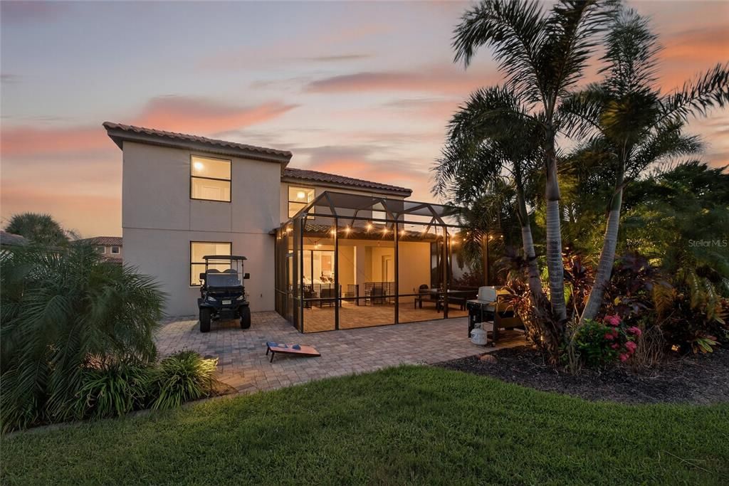 Active With Contract: $4,100 (4 beds, 3 baths, 2898 Square Feet)