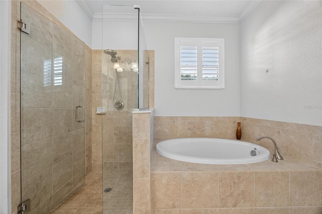 Active With Contract: $4,100 (4 beds, 3 baths, 2898 Square Feet)