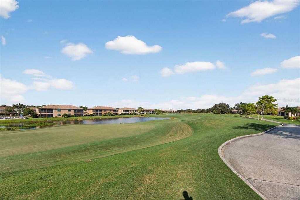 Active With Contract: $4,100 (4 beds, 3 baths, 2898 Square Feet)