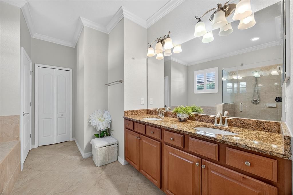 Active With Contract: $4,100 (4 beds, 3 baths, 2898 Square Feet)