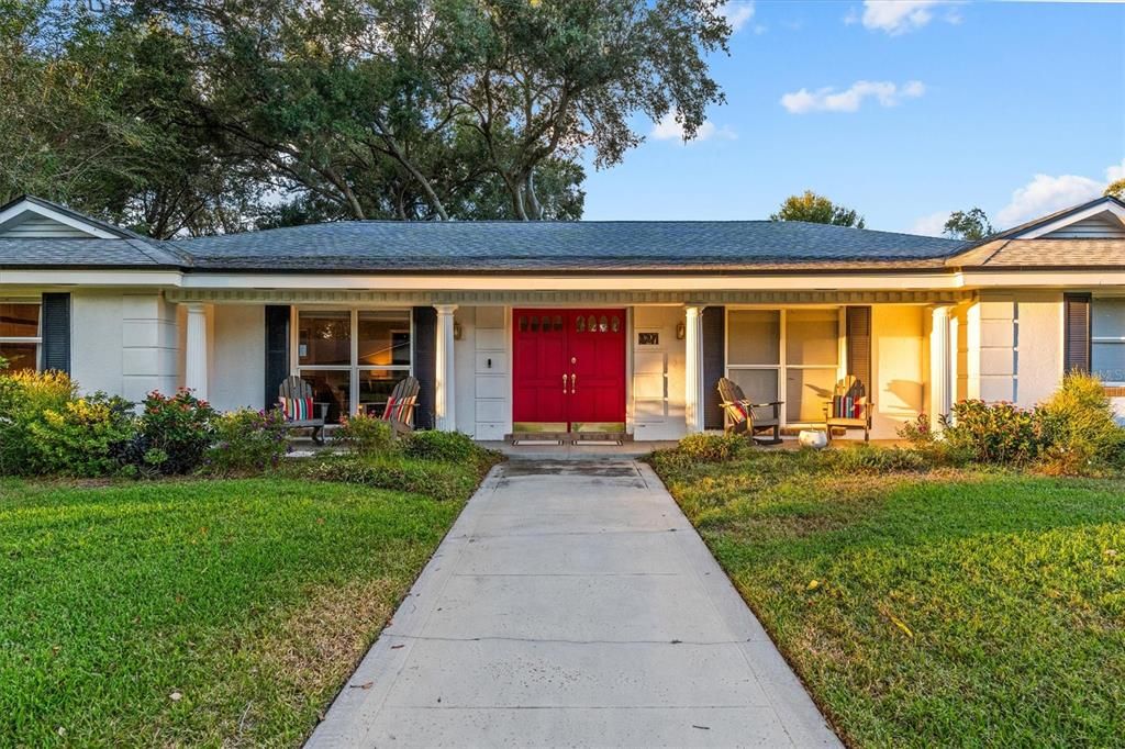 待售: $900,000 (4 贝兹, 2 浴室, 2700 平方英尺)