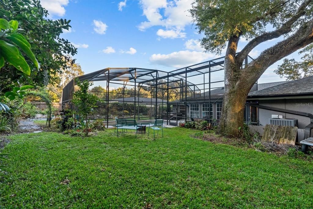 待售: $900,000 (4 贝兹, 2 浴室, 2700 平方英尺)