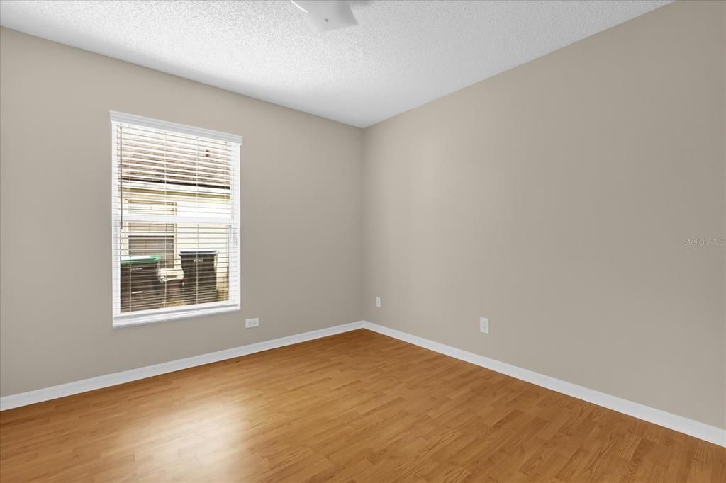 Active With Contract: $345,000 (3 beds, 2 baths, 1260 Square Feet)