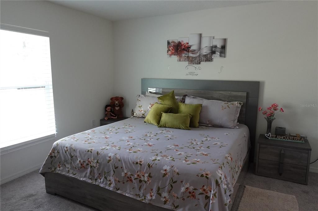 For Sale: $339,000 (4 beds, 2 baths, 1818 Square Feet)