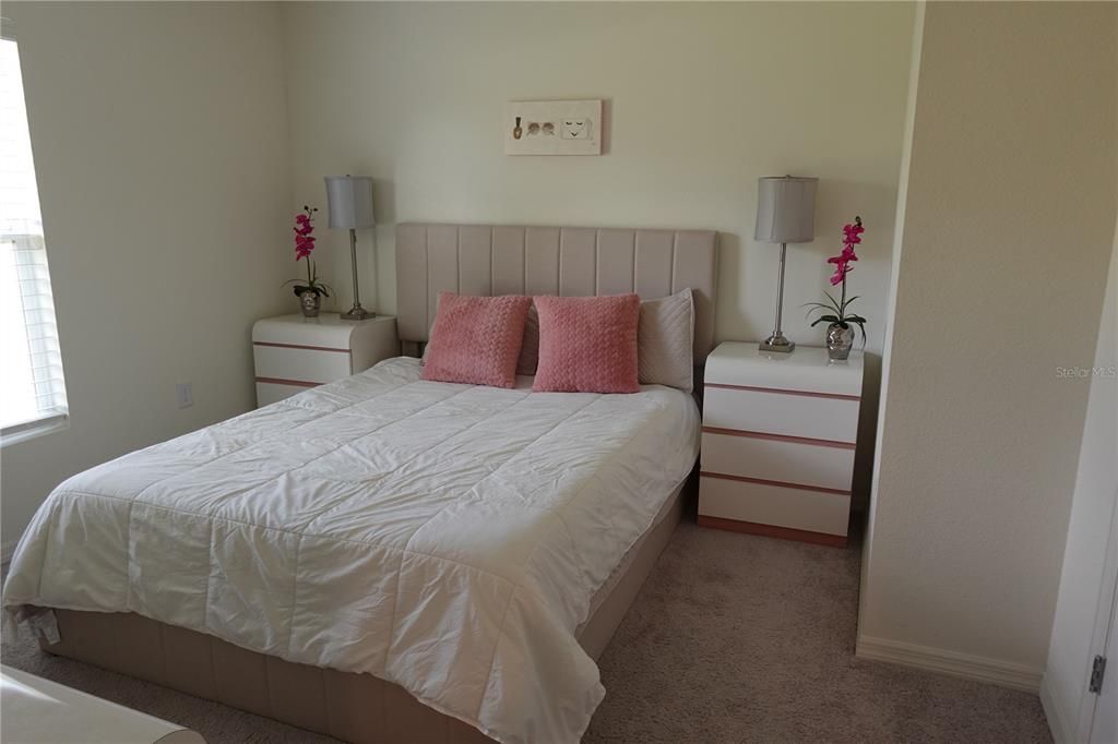 For Sale: $339,000 (4 beds, 2 baths, 1818 Square Feet)