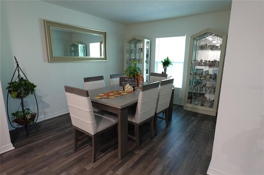 For Sale: $339,000 (4 beds, 2 baths, 1818 Square Feet)