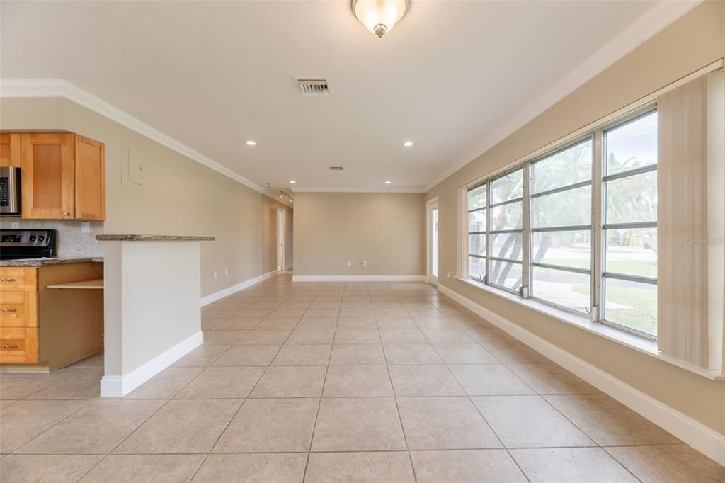 На продажу: $699,900 (3 спален, 3 ванн, 1514 Квадратных фут)