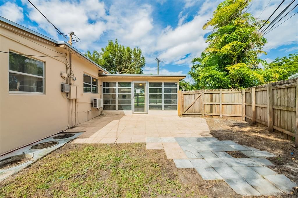 На продажу: $699,900 (3 спален, 3 ванн, 1514 Квадратных фут)