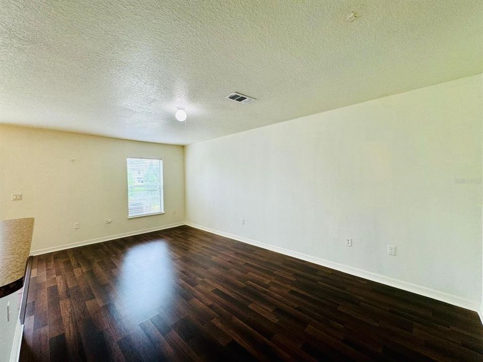 En Renta: $1,799 (3 camas, 2 baños, 1369 Pies cuadrados)