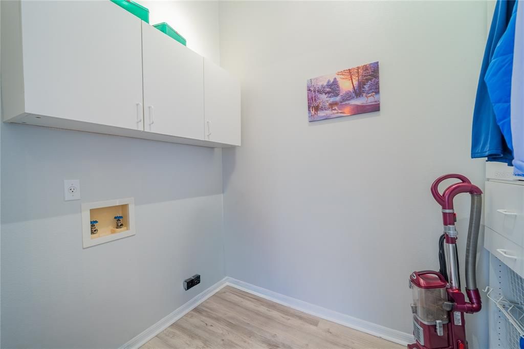 For Sale: $410,000 (2 beds, 2 baths, 2297 Square Feet)