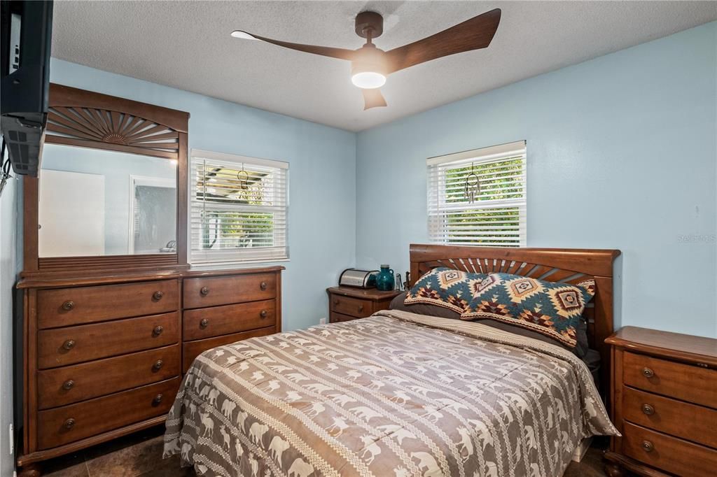 待售: $307,700 (3 贝兹, 2 浴室, 1392 平方英尺)