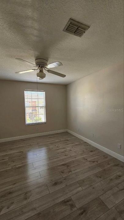 For Rent: $2,200 (3 beds, 2 baths, 1495 Square Feet)