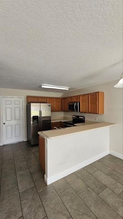 For Rent: $2,200 (3 beds, 2 baths, 1495 Square Feet)