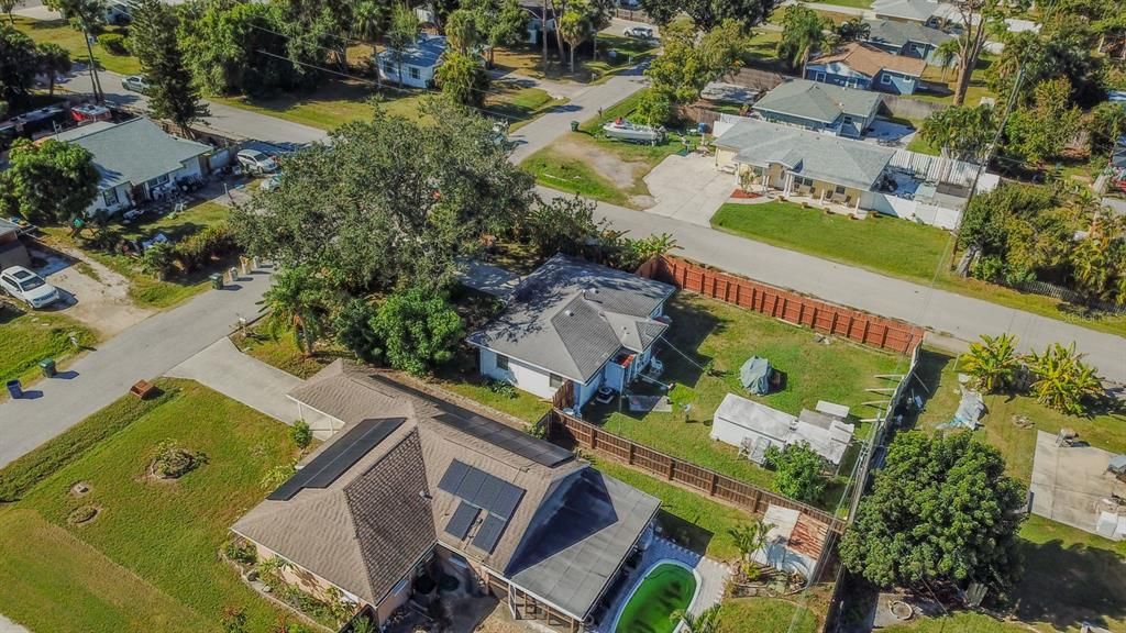 待售: $210,000 (2 贝兹, 1 浴室, 672 平方英尺)