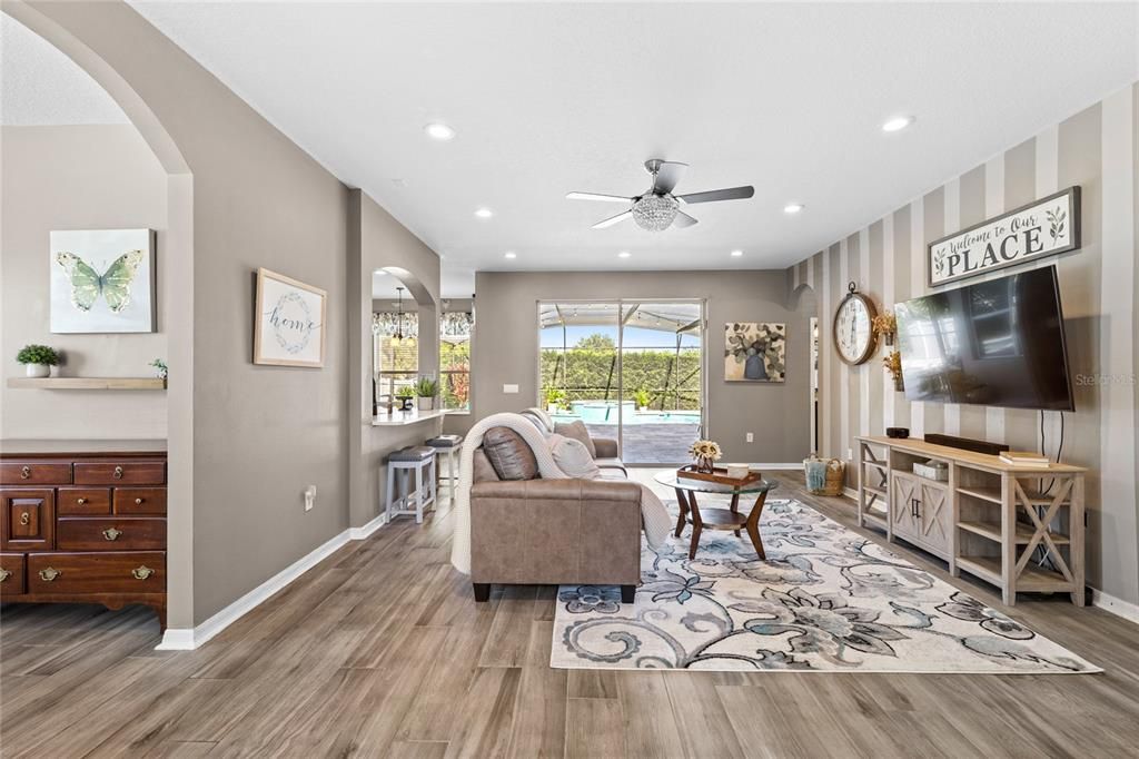 Active With Contract: $755,000 (5 beds, 4 baths, 3472 Square Feet)