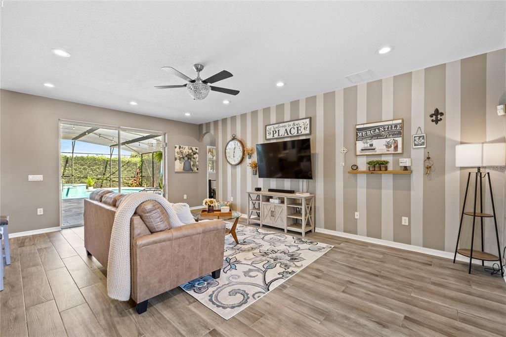 Active With Contract: $755,000 (5 beds, 4 baths, 3472 Square Feet)