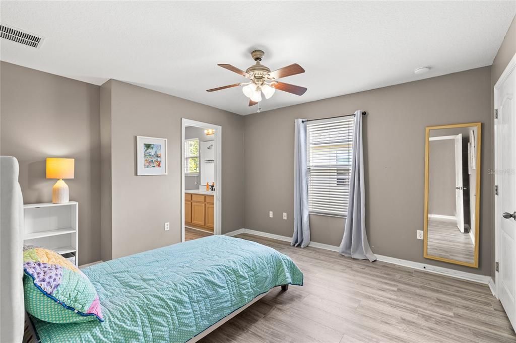 Active With Contract: $755,000 (5 beds, 4 baths, 3472 Square Feet)