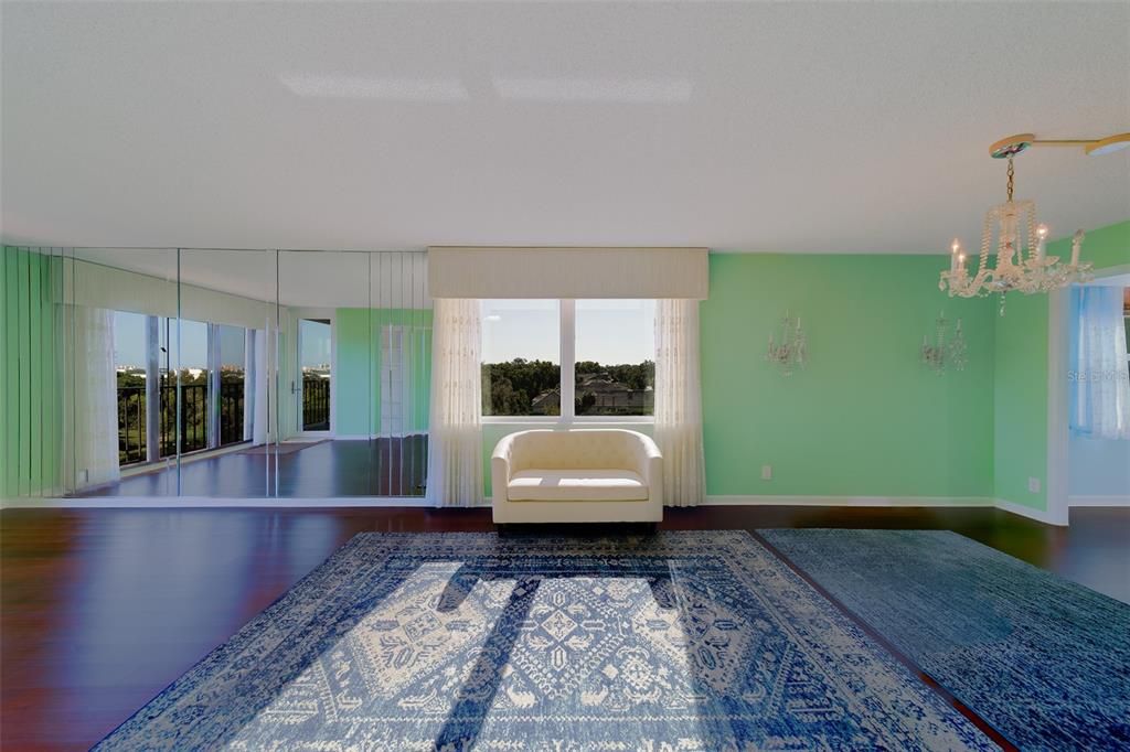 En Venta: $375,000 (2 camas, 2 baños, 1385 Pies cuadrados)