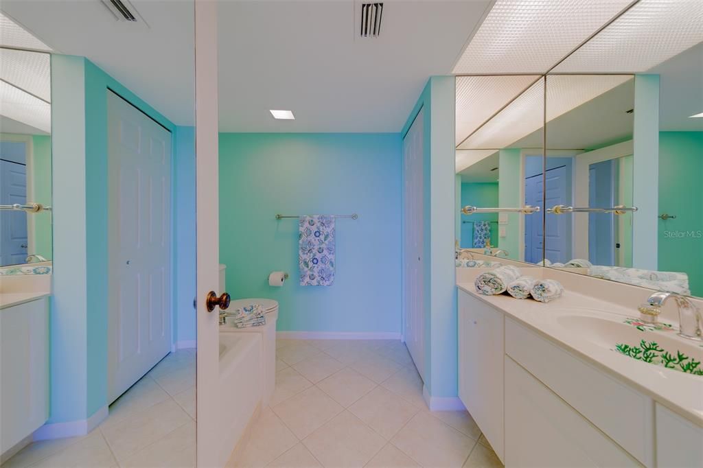 En Venta: $375,000 (2 camas, 2 baños, 1385 Pies cuadrados)