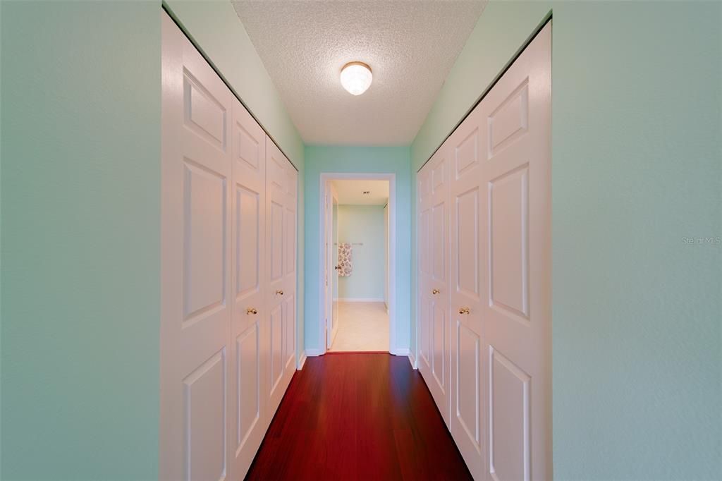 En Venta: $375,000 (2 camas, 2 baños, 1385 Pies cuadrados)