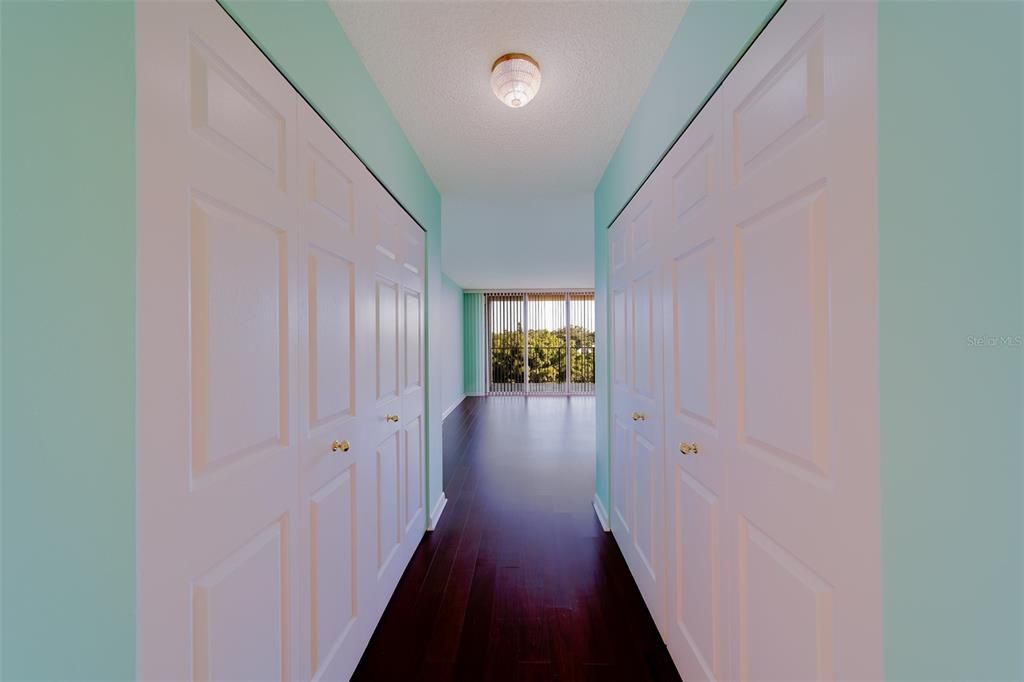 En Venta: $375,000 (2 camas, 2 baños, 1385 Pies cuadrados)