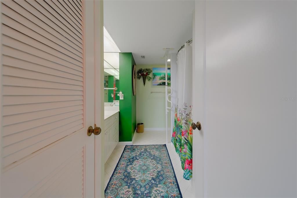 En Venta: $375,000 (2 camas, 2 baños, 1385 Pies cuadrados)