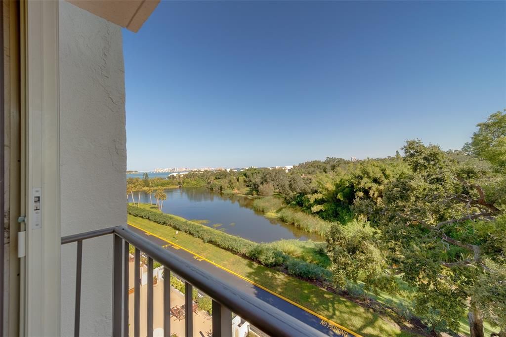 En Venta: $375,000 (2 camas, 2 baños, 1385 Pies cuadrados)