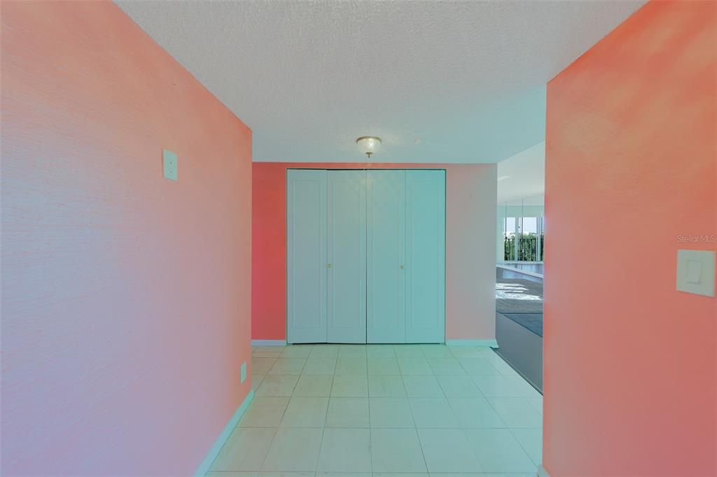 En Venta: $375,000 (2 camas, 2 baños, 1385 Pies cuadrados)