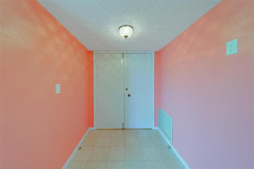 En Venta: $375,000 (2 camas, 2 baños, 1385 Pies cuadrados)