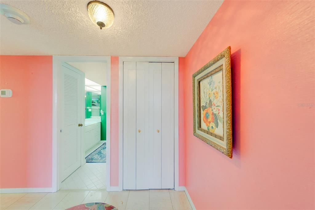 En Venta: $375,000 (2 camas, 2 baños, 1385 Pies cuadrados)