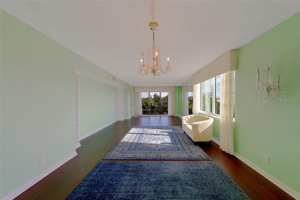 En Venta: $375,000 (2 camas, 2 baños, 1385 Pies cuadrados)