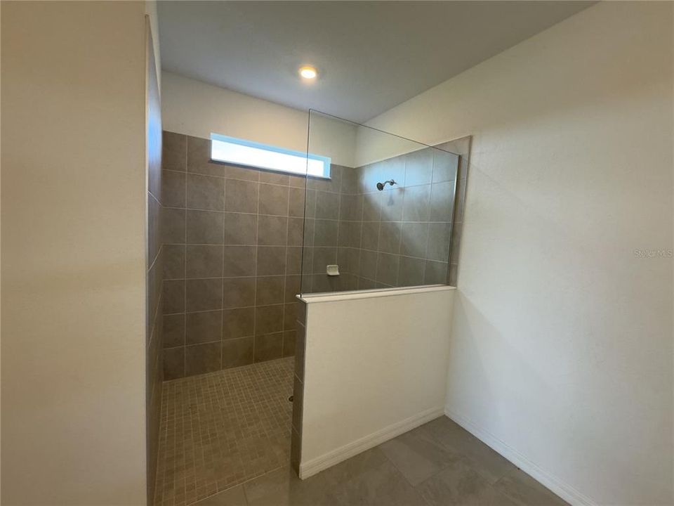 For Sale: $429,000 (3 beds, 3 baths, 2201 Square Feet)