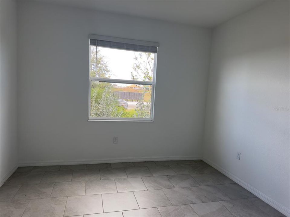 For Sale: $429,000 (3 beds, 3 baths, 2201 Square Feet)