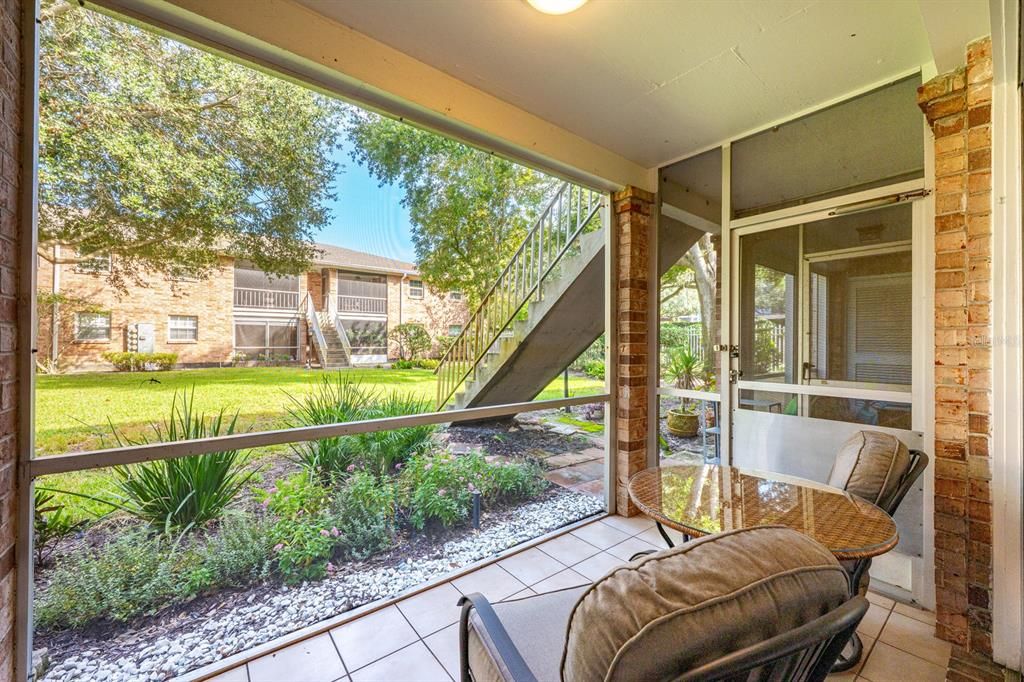 待售: $259,900 (2 贝兹, 2 浴室, 1400 平方英尺)