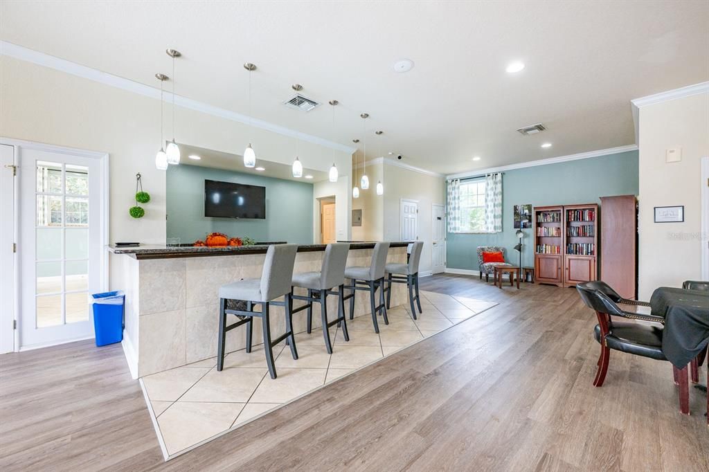 待售: $259,900 (2 贝兹, 2 浴室, 1400 平方英尺)