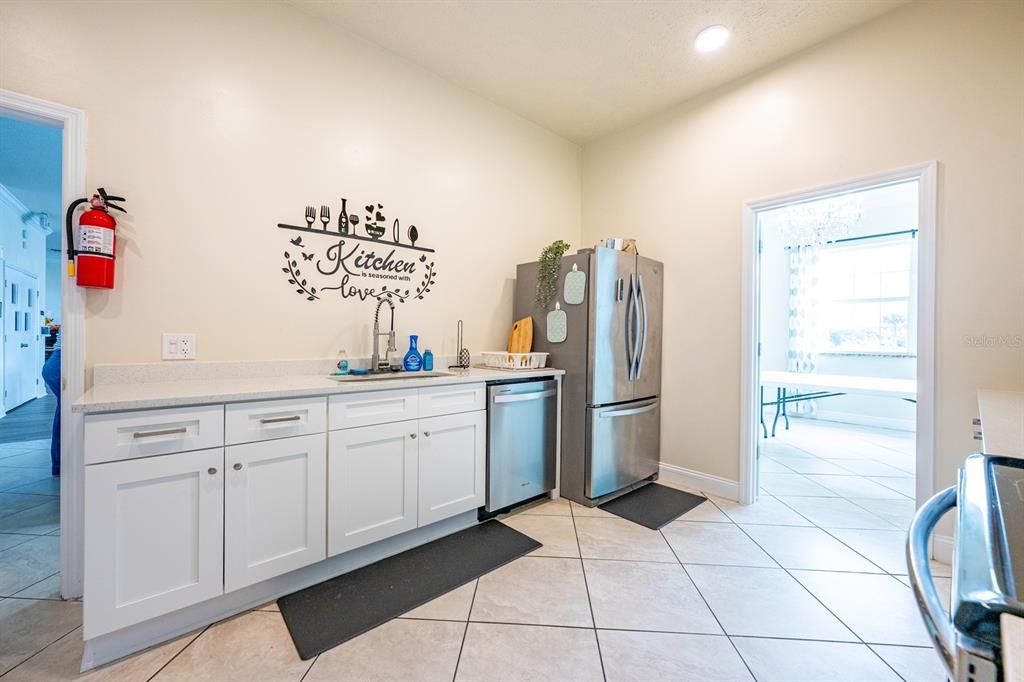 待售: $259,900 (2 贝兹, 2 浴室, 1400 平方英尺)