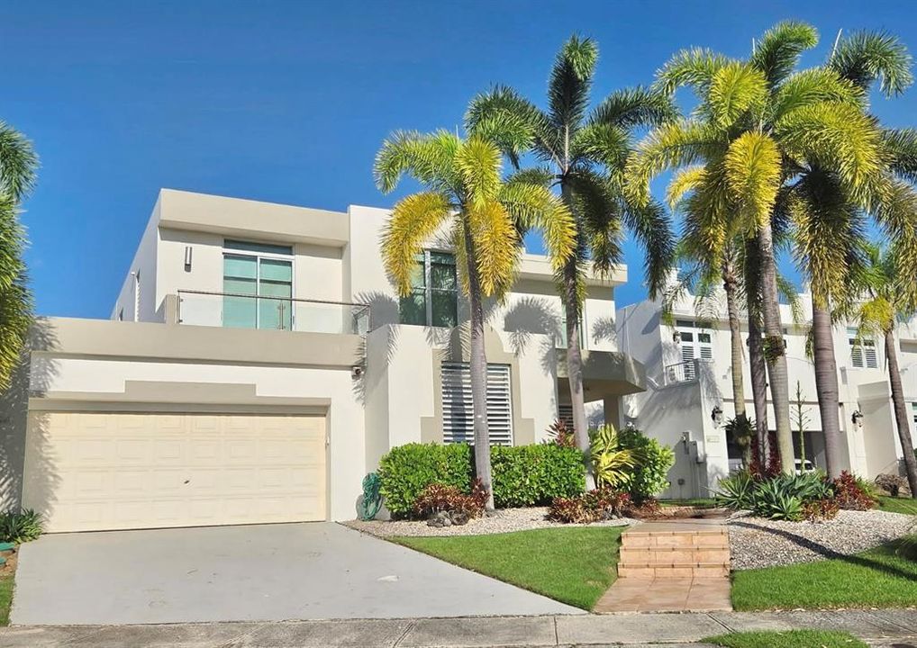 En Venta: $1,495,000 (4 camas, 3 baños, 0 Pies cuadrados)