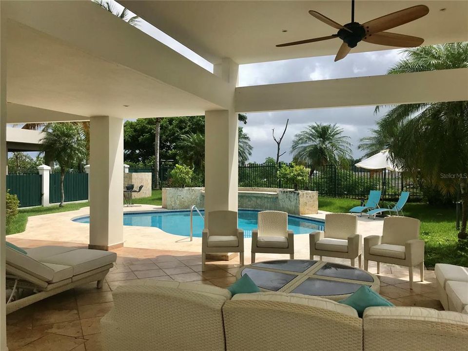 En Venta: $1,495,000 (4 camas, 3 baños, 0 Pies cuadrados)