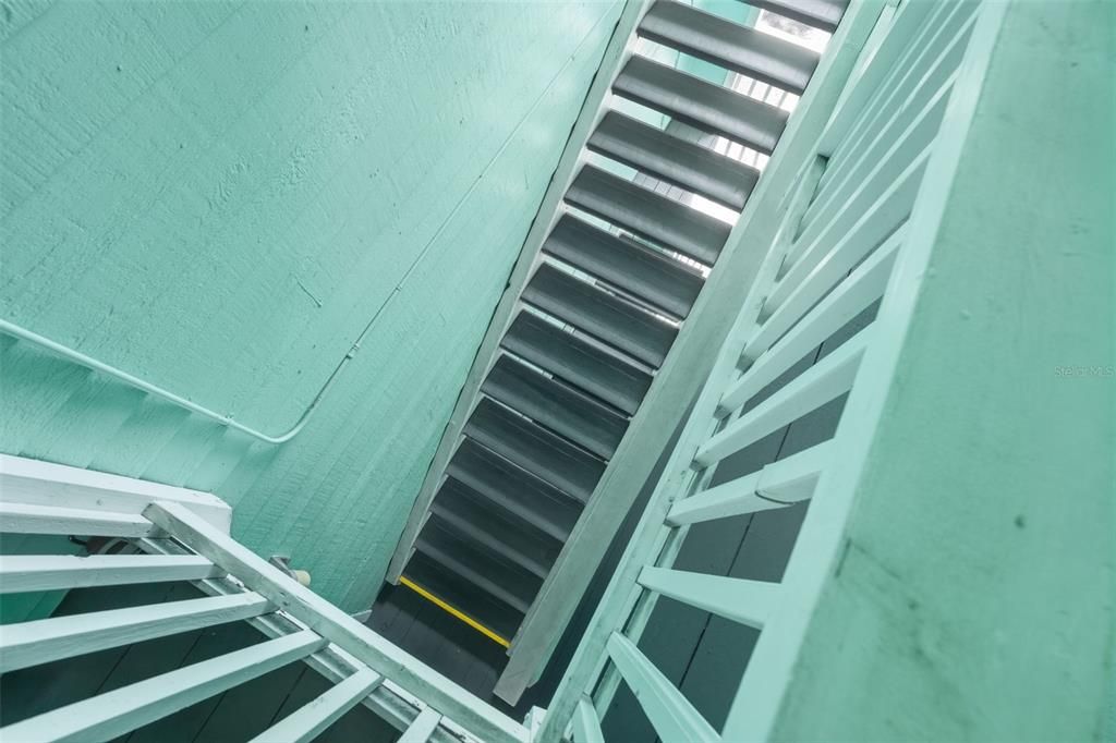 На продажу: $299,000 (2 спален, 2 ванн, 787 Квадратных фут)