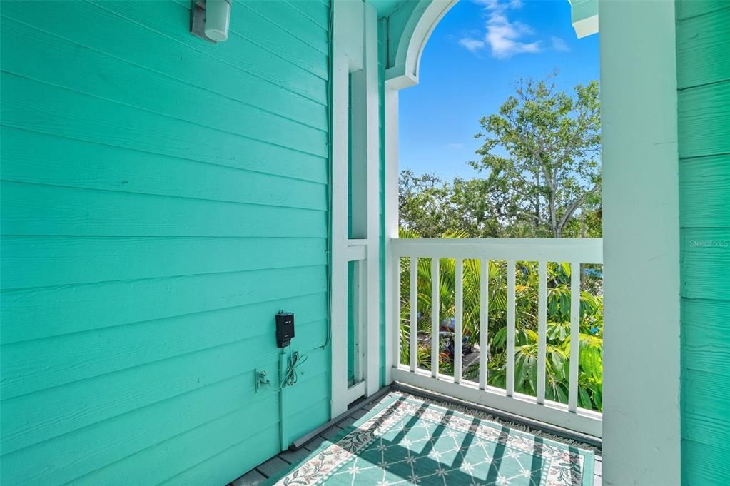 На продажу: $299,000 (2 спален, 2 ванн, 787 Квадратных фут)